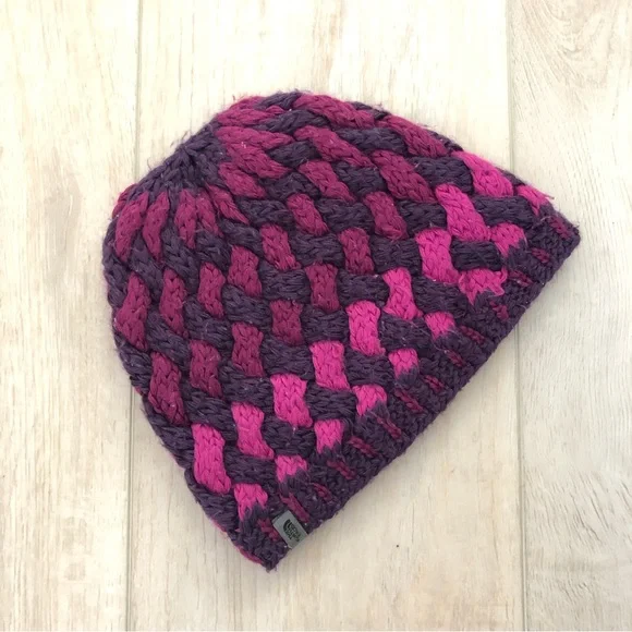 The North Face Purple and Pink Knit Beanie The North Face Beanie Toque Womens One Size Pink Purple  main image 3